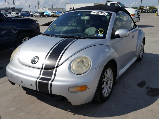3VWCM31Y55M316664 - 2005 VOLKSWAGEN NEW BEETLE ვერცხლისფერი ფოტო 2
