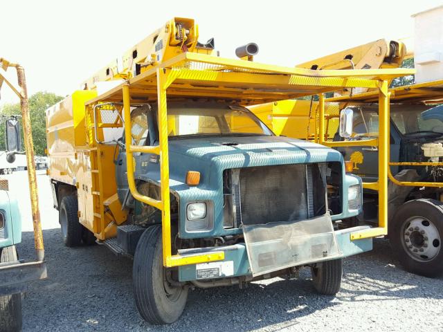 1GBK7H1C32J516916 - 2002 CHEVROLET C-SERIES C TWO TONE photo 1