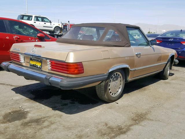 WDBBA45A3EA004722 - 1984 MERCEDES-BENZ 380 SL BURGUNDY photo 4