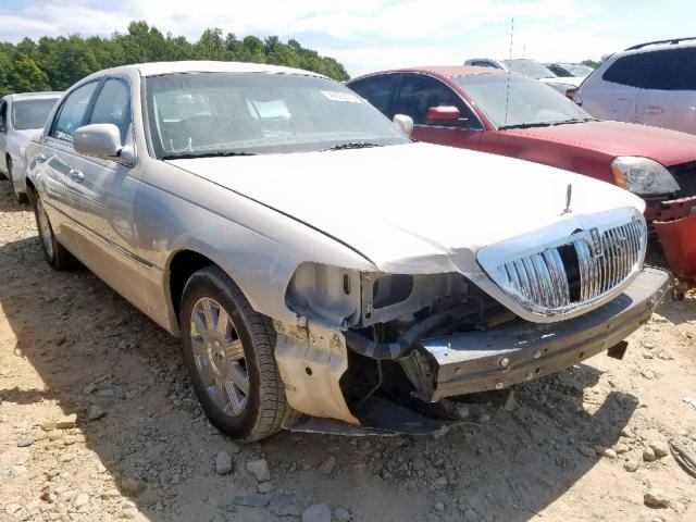 1LNHM83W73Y676307 - 2003 LINCOLN TOWN CAR C BEIGE photo 1