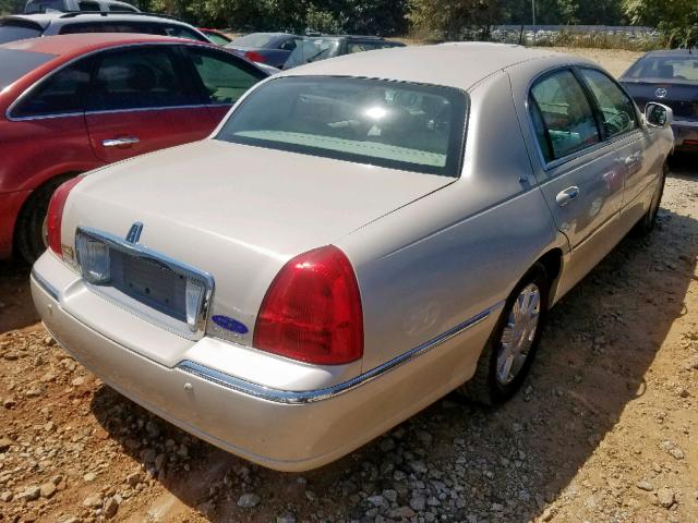 1LNHM83W73Y676307 - 2003 LINCOLN TOWN CAR C BEIGE photo 4