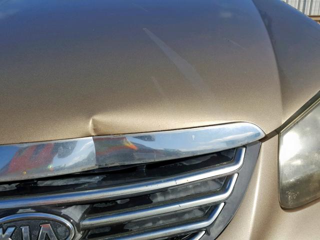 KNAFE221295610119 - 2009 KIA SPECTRA EX GOLD photo 9