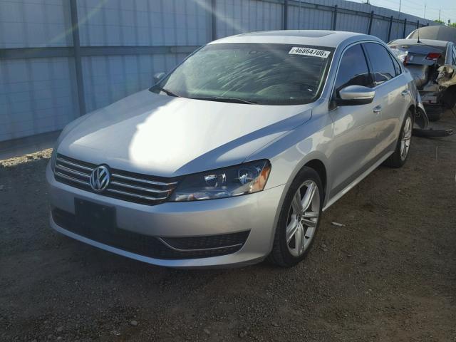 1VWBS7A3XEC100355 - 2014 VOLKSWAGEN PASSAT SE SILVER photo 2