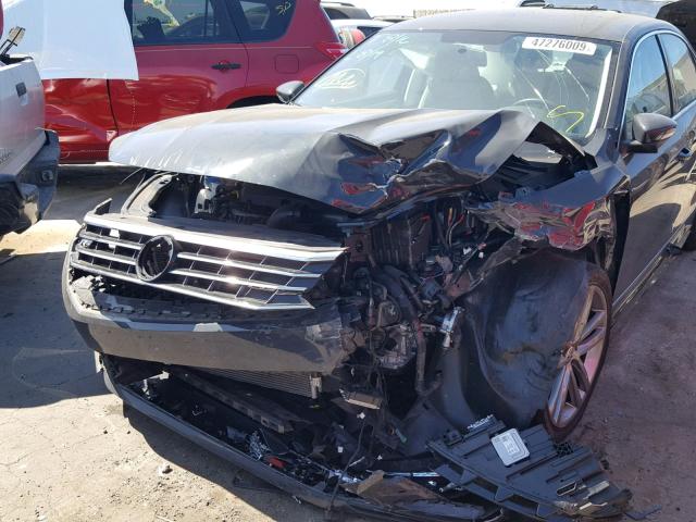1VWDT7A3XHC044637 - 2017 VOLKSWAGEN PASSAT R-L GRAY photo 9