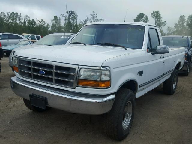 2FTHF26F9TCA59361 - 1996 FORD F250 WHITE photo 2