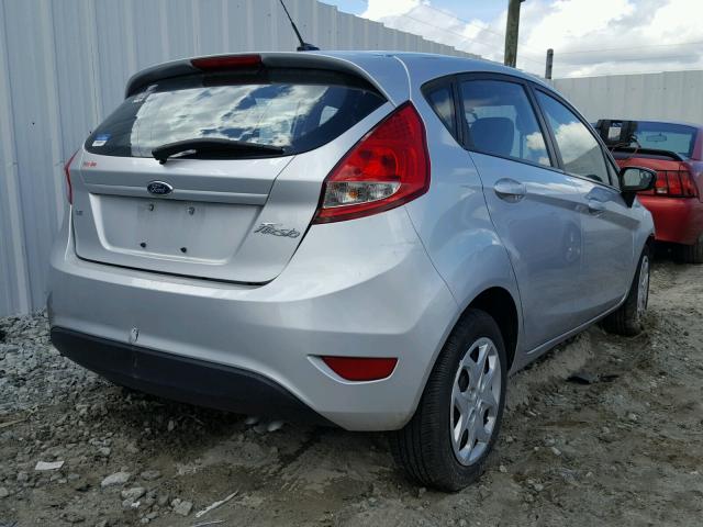 3FADP4EJ0BM186473 - 2011 FORD FIESTA SE SILVER photo 4