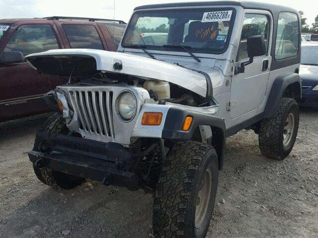 1J4FA69S34P791436 - 2004 JEEP WRANGLER / SILVER photo 2