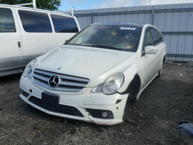 4JGCB65E08A073529 - 2008 MERCEDES-BENZ R 350 WHITE photo 2