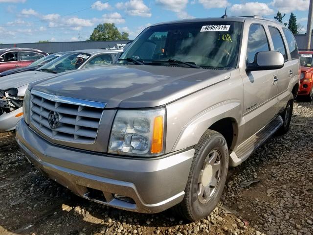 1GYEK63N63R269981 - 2003 CADILLAC ESCALADE L BEIGE photo 2