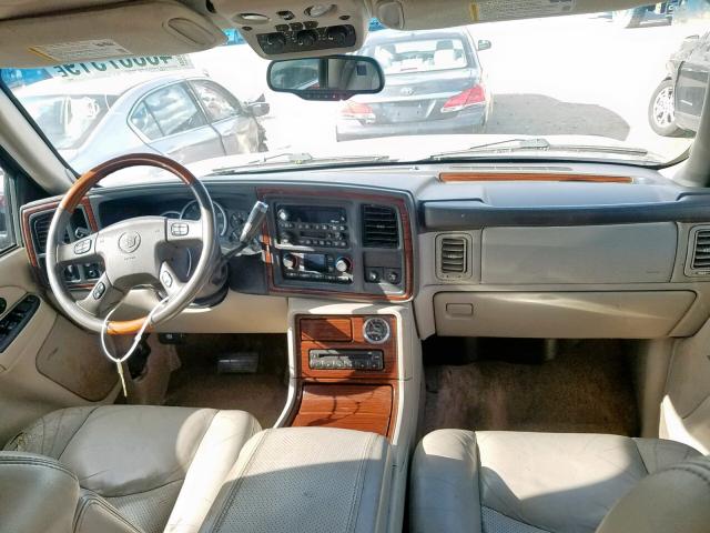 1GYEK63N63R269981 - 2003 CADILLAC ESCALADE L BEIGE photo 9