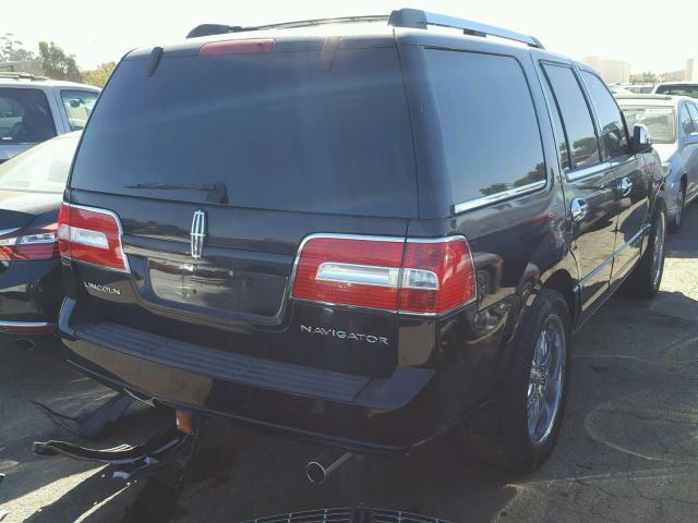 5LMFU27507LJ16795 - 2007 LINCOLN NAVIGATOR Қара фото 4