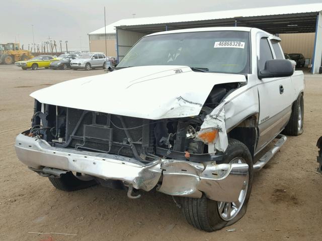 1GTEK19T4YE354671 - 2000 GMC NEW SIERRA WHITE photo 2