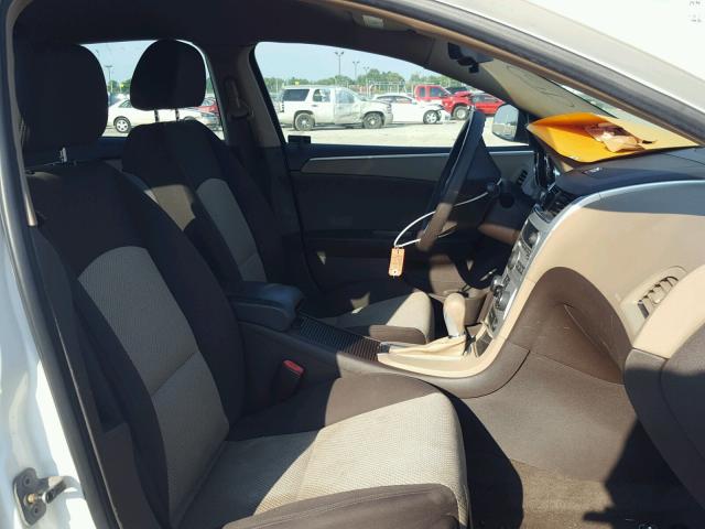 1G1ZG57N984281181 - 2008 CHEVROLET MALIBU LS WHITE photo 5