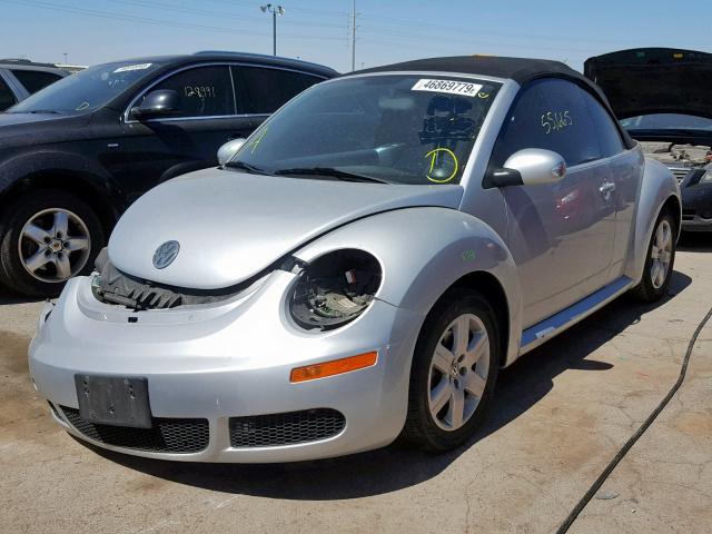 3VWPF31Y37M414879 - 2007 VOLKSWAGEN NEW BEETLE ვერცხლისფერი ფოტო 2