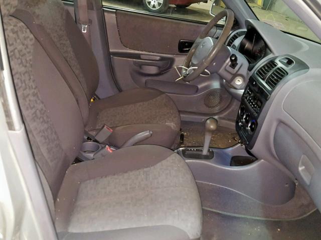 KMHCG45C44U506153 - 2004 HYUNDAI ACCENT GL SILVER photo 5