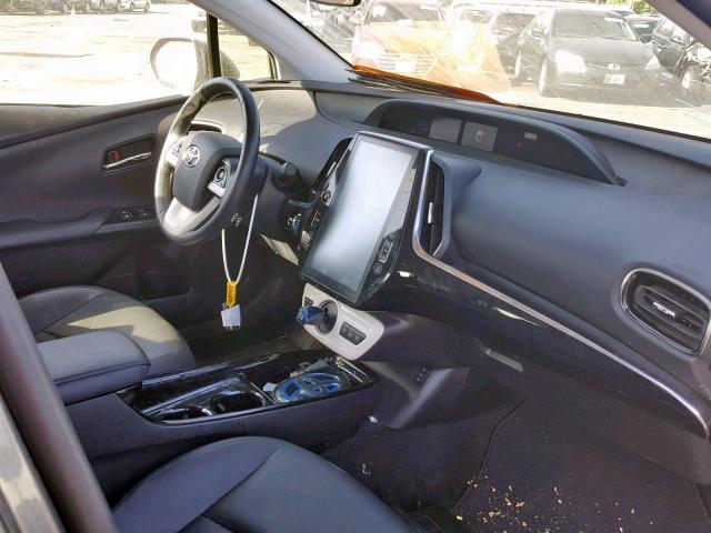 JTDKARFP5H3003839 - 2017 TOYOTA PRIUS PRIM 灰色 照片 5