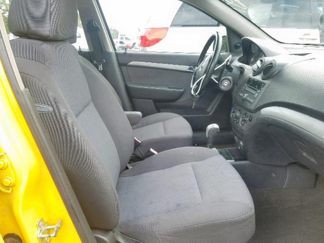 KL1TD5DE1AB087828 - 2010 CHEVROLET AVEO LS YELLOW photo 5