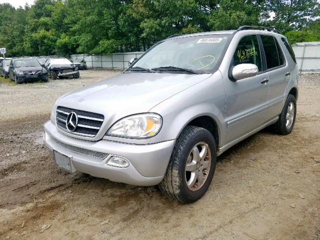 4JGAB75E43A426893 - 2003 MERCEDES-BENZ ML 500 SILVER photo 2