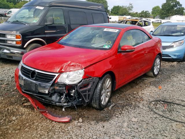 WVWBA7AH9AV014826 - 2010 VOLKSWAGEN EOS TURBO RED photo 2