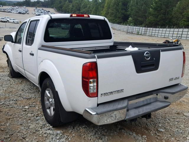 1N6AD0EV1AC414477 - 2010 NISSAN FRONTIER C WHITE photo 3