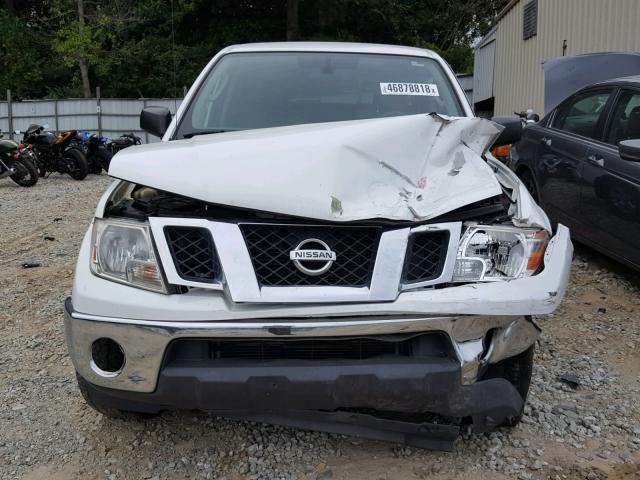 1N6AD0EV1AC414477 - 2010 NISSAN FRONTIER C WHITE photo 9