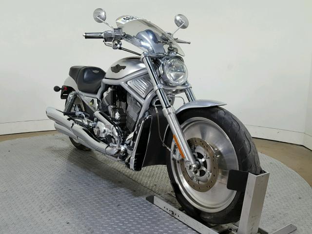 1HD1HAZ493K836843 - 2003 HARLEY-DAVIDSON VRSCA ANNI SILVER photo 2