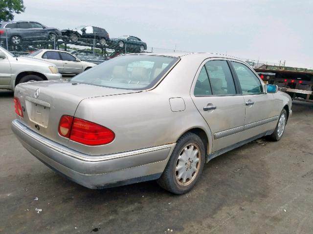 WDBJF55F7VA440083 - 1997 MERCEDES-BENZ E 320 TAN photo 4