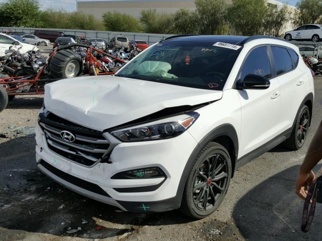 KM8J33A21HU543418 - 2017 HYUNDAI TUCSON LIM WHITE photo 2