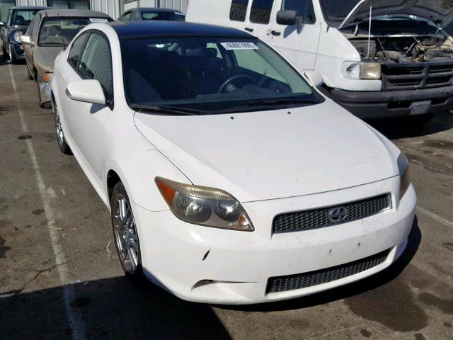 JTKDE177050002858 - 2005 TOYOTA SCION TC WHITE photo 1