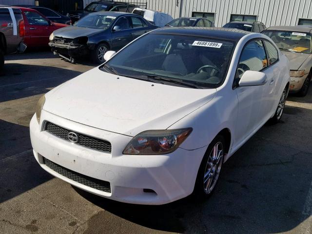 JTKDE177050002858 - 2005 TOYOTA SCION TC WHITE photo 2