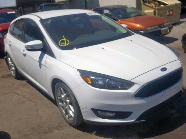 1FADP3K20FL264894 - 2015 FORD FOCUS SE WHITE photo 1