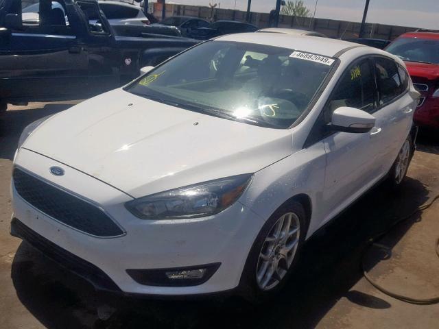 1FADP3K20FL264894 - 2015 FORD FOCUS SE WHITE photo 2