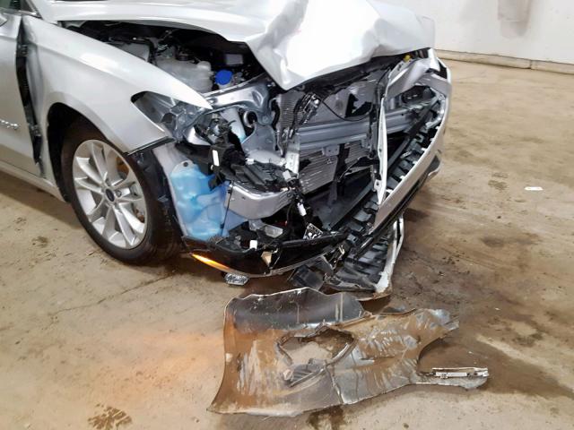 3FA6P0MU1KR252917 - 2019 FORD FUSION SEL SILVER photo 9