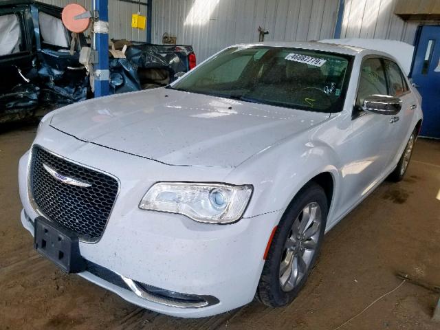 2C3CCAKG1JH250434 - 2018 CHRYSLER 300 LIMITE WHITE photo 2