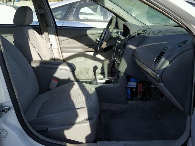 1G1ZS58F48F124961 - 2008 CHEVROLET MALIBU LS 白色 照片 5