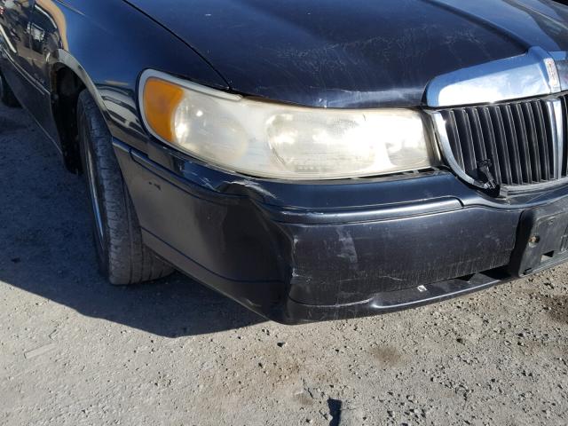 1LNFM82W2XY607376 - 1999 LINCOLN TOWN CAR S BLUE photo 9