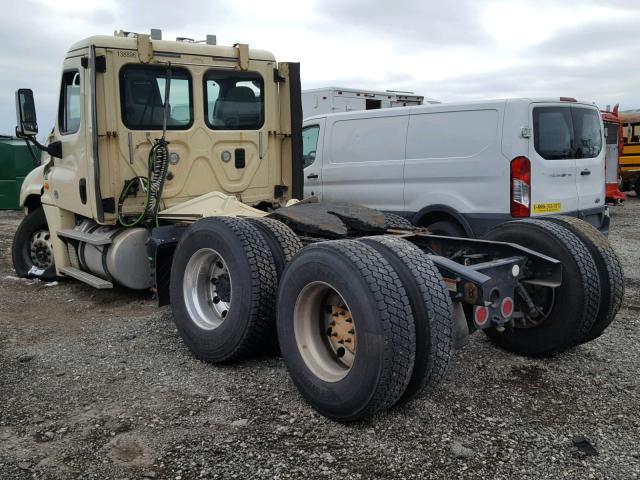 3AKJGEDV4GSHF9788 - 2016 FREIGHTLINER CASCADIA 1 CREAM photo 3