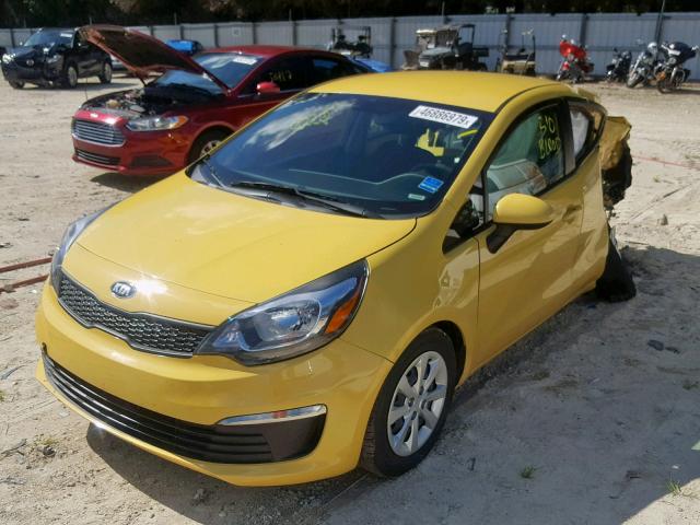 KNADM4A32G6696452 - 2016 KIA RIO LX YELLOW photo 2