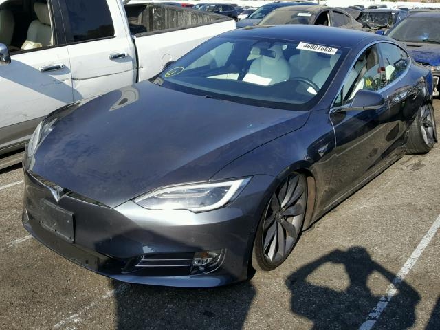 5YJSA1E14HF190864 - 2017 TESLA MODEL S CHARCOAL photo 2