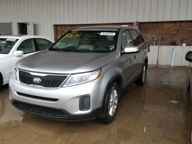 5XYKT3A64FG553645 - 2015 KIA SORENTO LX SILVER photo 2