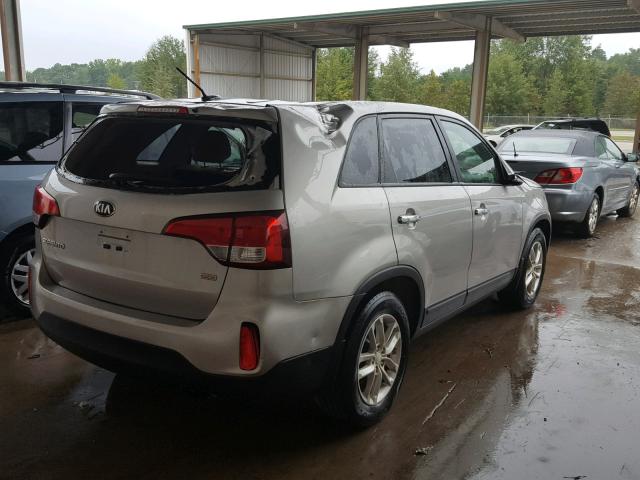 5XYKT3A64FG553645 - 2015 KIA SORENTO LX SILVER photo 4