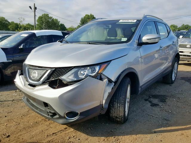 JN1BJ1CR1JW266991 - 2018 NISSAN ROGUE SPOR SILVER photo 2