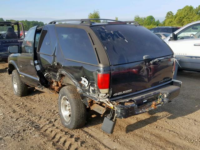 1GNCS18WX2K139492 - 2002 CHEVROLET BLAZER BLACK photo 3