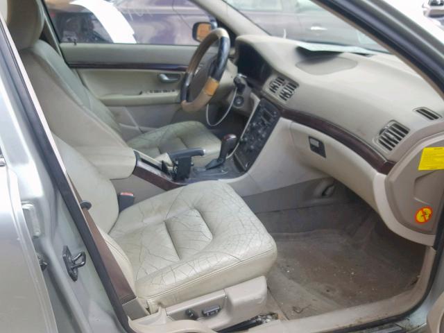 YV1TS92D041358379 - 2004 VOLVO S80 SILVER photo 5