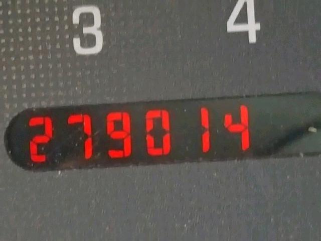 1G2NF52E24M501291 - 2004 PONTIAC GRAND AM S SILVER photo 8