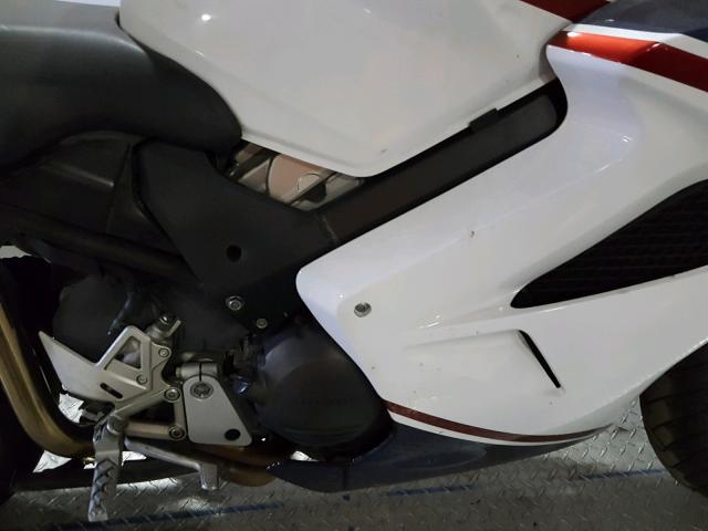 JH2RC46647M901206 - 2007 HONDA VFR800 TWO TONE photo 7