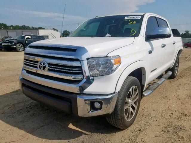 5TFEW5F15HX221503 - 2017 TOYOTA TUNDRA CRE WHITE photo 2