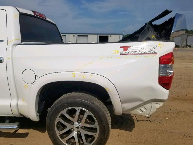 5TFEW5F15HX221503 - 2017 TOYOTA TUNDRA CRE WHITE photo 9