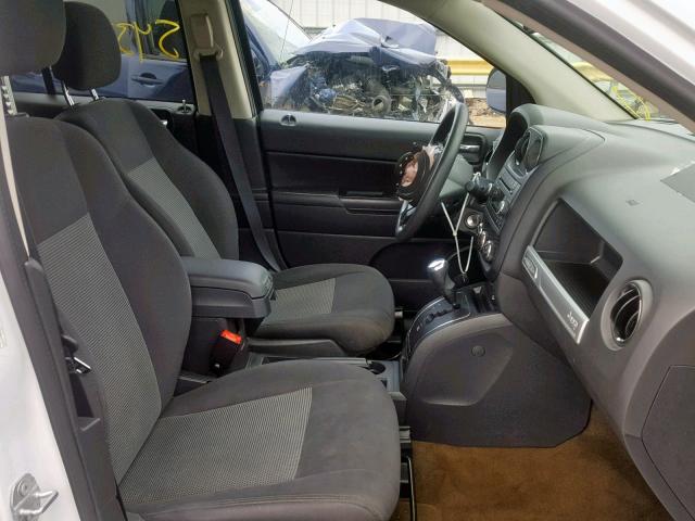 1C4NJCBA2GD687835 - 2016 JEEP COMPASS SP 白色 照片 5