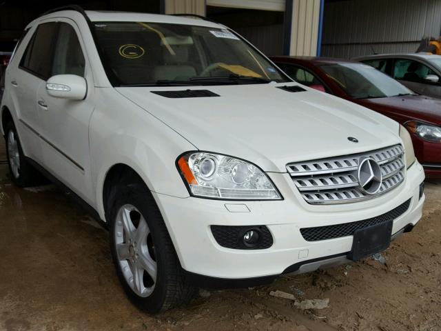 4JGBB86EX8A355814 - 2008 MERCEDES-BENZ ML 350 WHITE photo 1